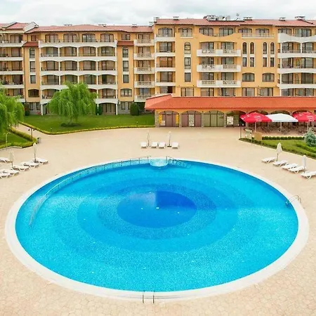 Royal Sun, 6 People, 600 M From The Sea Sunny Beach