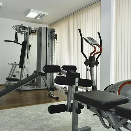 Royal Sun, 6 People, 600 M From The Sea Sunny Beach