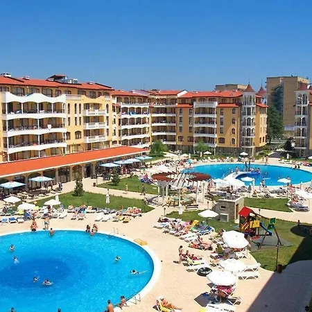 アパート Royal Sun, 6 People, 600 M From The Sea サニービーチ