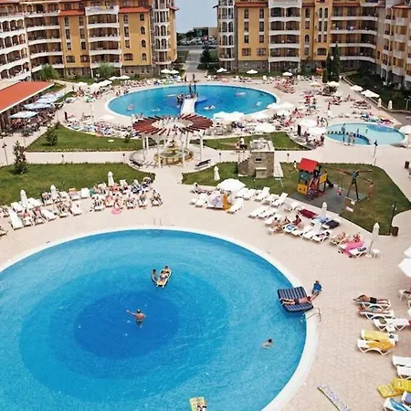 Royal Sun, 6 People, 600 M From The Sea * サニービーチ